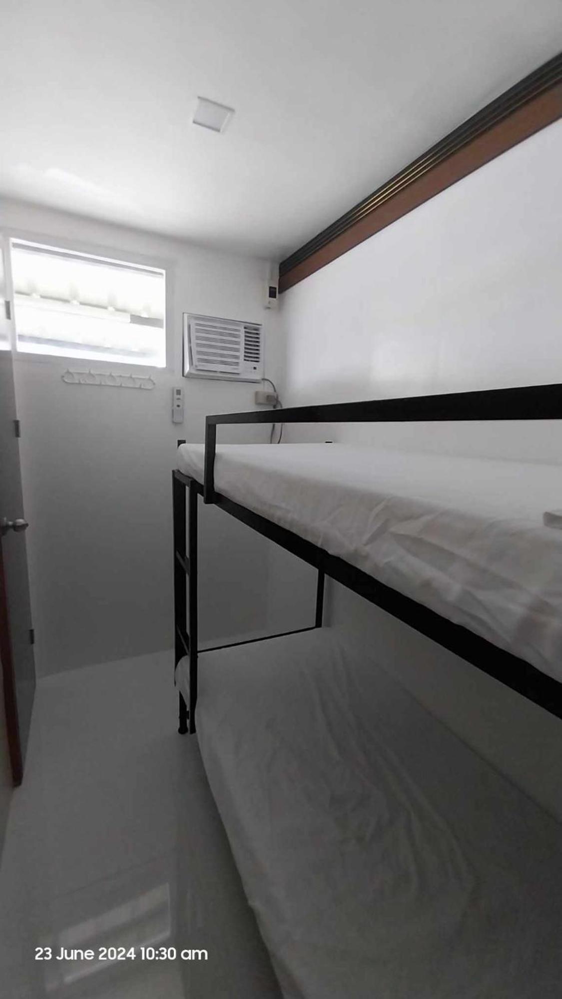 Primerose Residences - Near Mactan-Cebu International Airport มักตัน ภายนอก รูปภาพ
